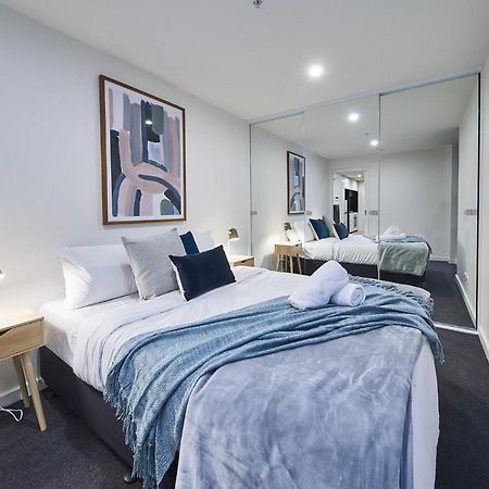 Mega Style Apartments The International Мелбърн Екстериор снимка